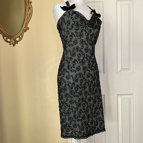 BETSEY JOHNSON Vintage 90's Flocked Rose Halter Bodycon Dress Retro Rockabilly - Picture 6 of 16